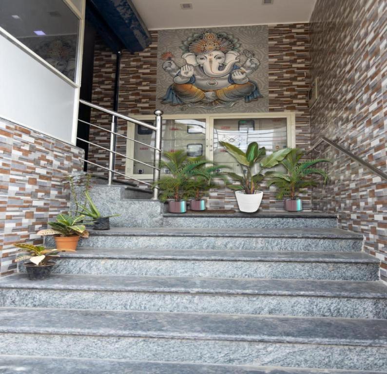 Pn Samy Inn بونديتْشيري المظهر الخارجي الصورة